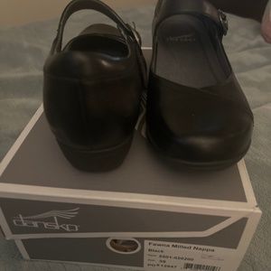 Dansko  Fawna Milled Nappa /BLACK